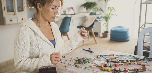 Cadeaux personnalisés : découvrez les bijoux vintage uniques